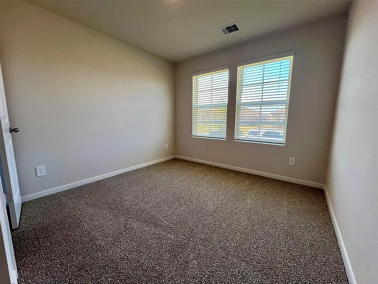 1314 Prescott Pl — Photo 6