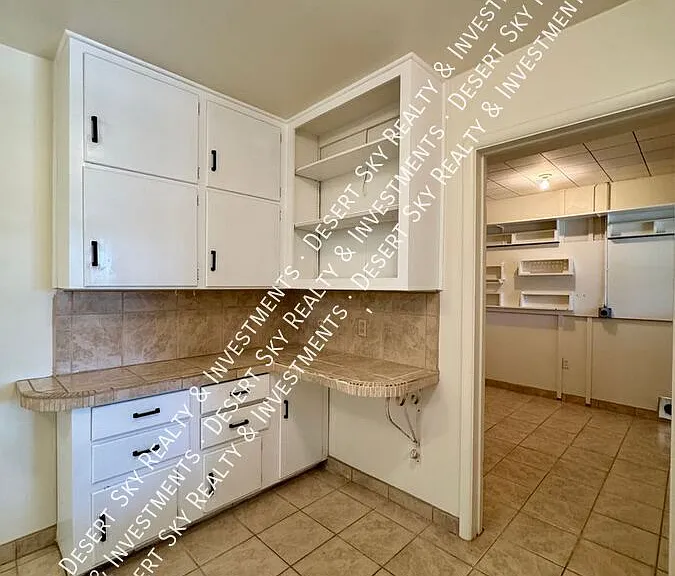 2035 Rosedale Dr — Photo 12