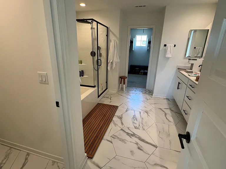 775 Augusta Dr #6 — Photo 4