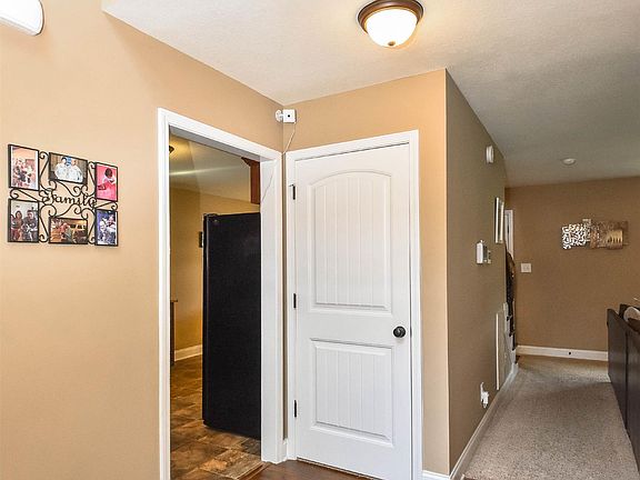 2nd image of 1164 Meachem Dr