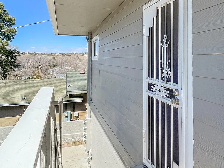 701 Campbell St #C — Photo 6