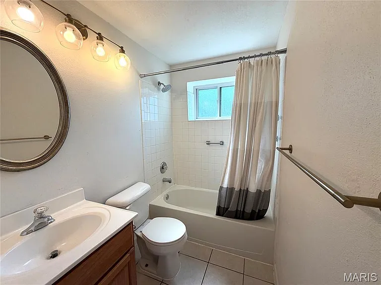 221 Monclay Ct #1N — Photo 11