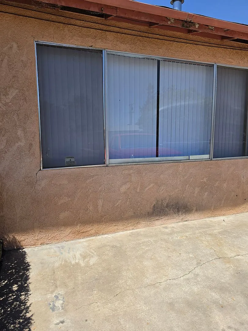 3 Bedroom 2 Bath — Photo 3