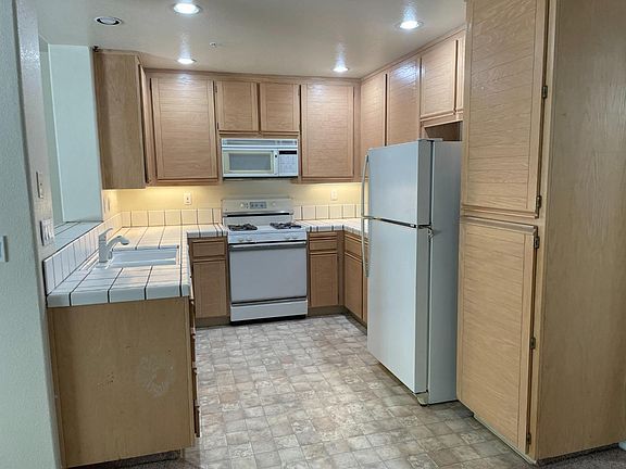 5th image of 1815 Sheri Ann Cir