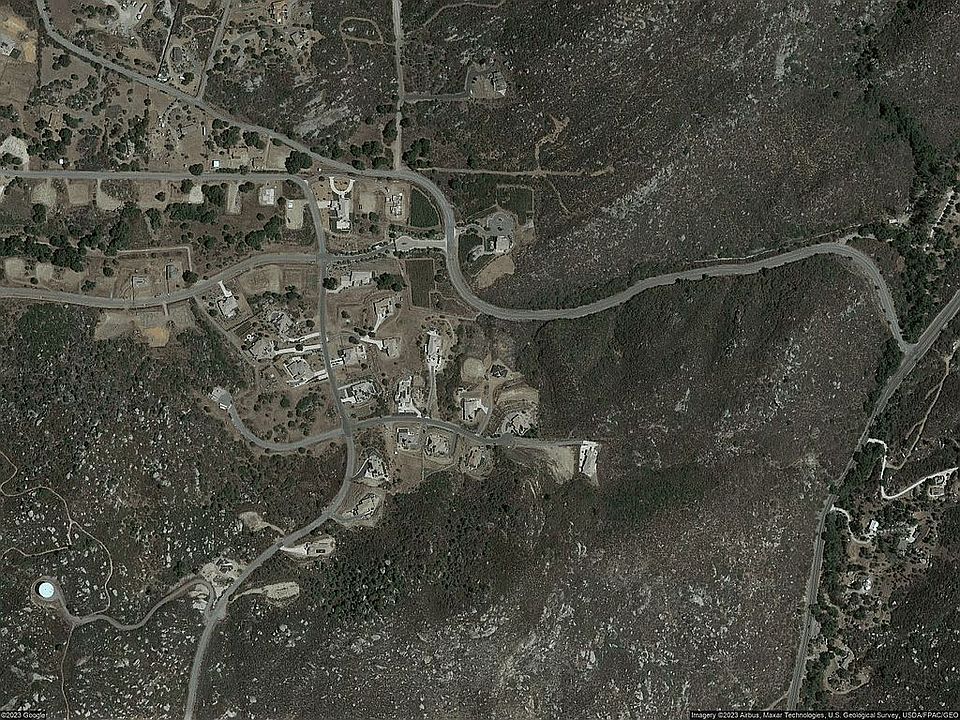 2nd image of 12872 Vineyard Crest Pl