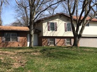 31 Thornhill Dr, Danville, IL