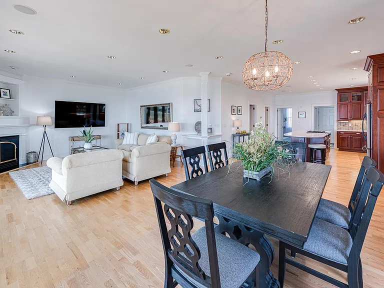 131 Washington St #131 — Photo 15