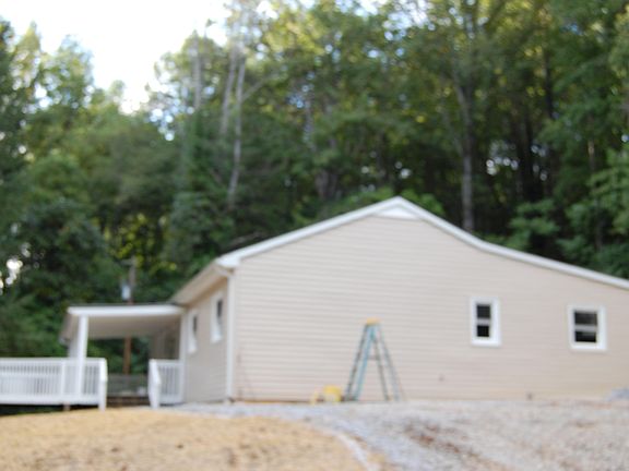 3rd image of 1074 Gardeners Ln