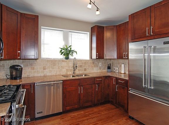 5th image of 1170 S Lyman Ave