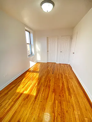 Sold by Winzone Realty Inc | media 9