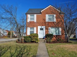 3721 Silsby Rd, University Heights, OH 44118