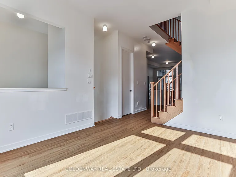 31 Wuhan Ln — Photo 4