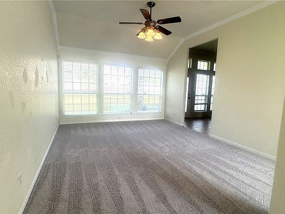 4th image of 4409 Courage Ave
