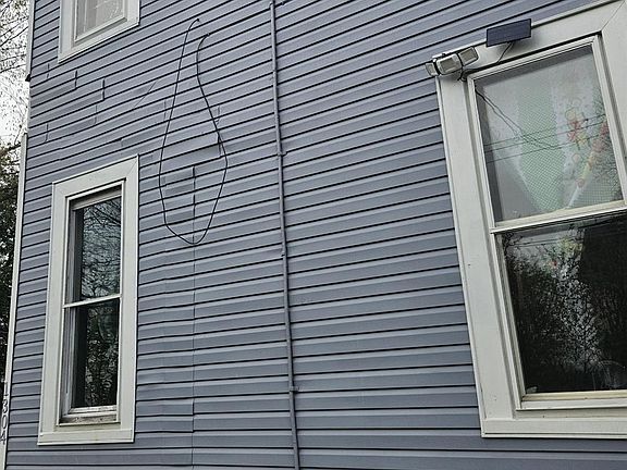 2nd image of 1304 Yarmouth Ave