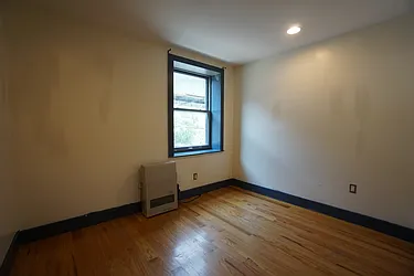 Rented by Rennit Inc.