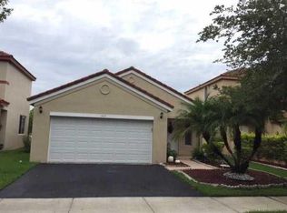 1427 Presidio Dr, Fort Lauderdale, FL 33327