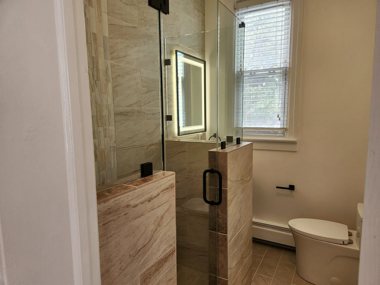 Studio, 450 sqft, $1,950 — Photo 2