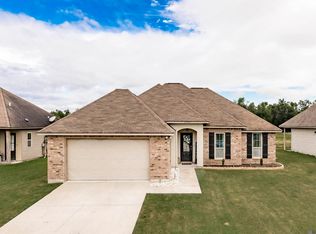 4626 Aubrey Ann Dr, Addis, LA 70710