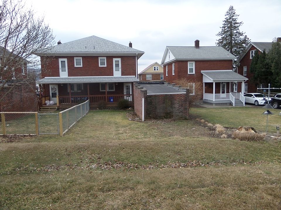2nd image of 511 Lindbergh Way
