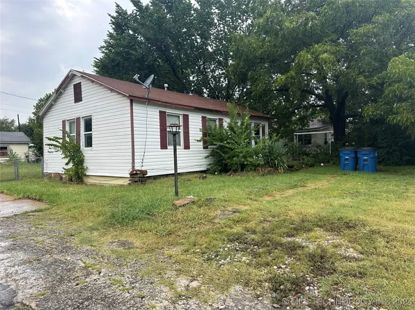 909 N 6th St, McAlester, OK 74501