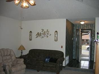 3rd image of 604 N Markwell Ave