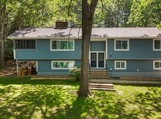 4 Castle Hill Rd, Windham, NH 03087