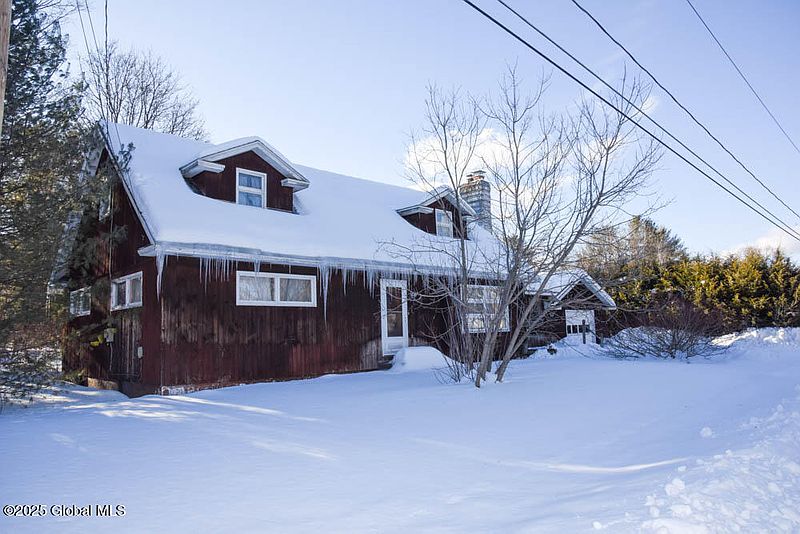 3rd image of 25 Fairview Avenue