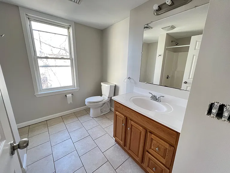 13 Winthrop St #3 — Photo 6