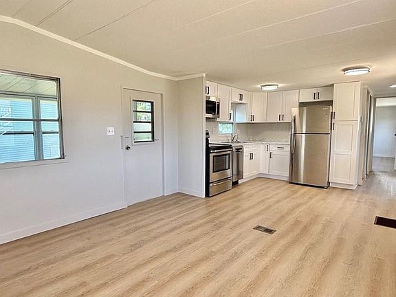 5th image of 7028 Mount Jupiter Dr NE