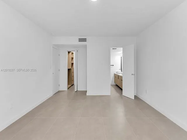 1130 102nd St — Photo 6