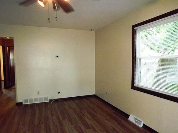 4th image of 3751 Michael Ave SW