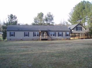 2032 Moores Ford Rd, Bogart, GA 30622