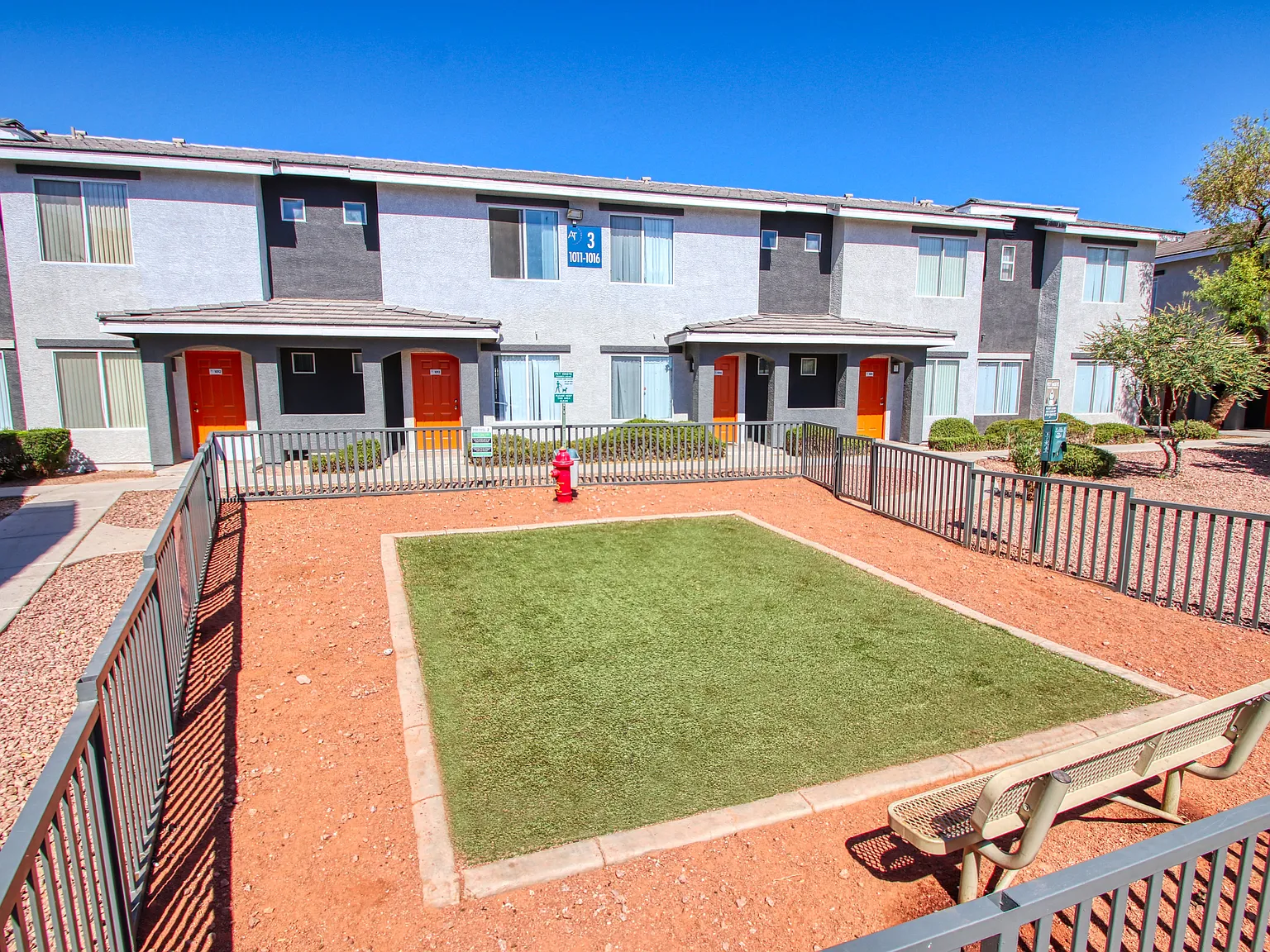 Aero Townhomes — Photo 4