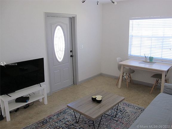 3rd image of 30 NW 45th St Unit 30