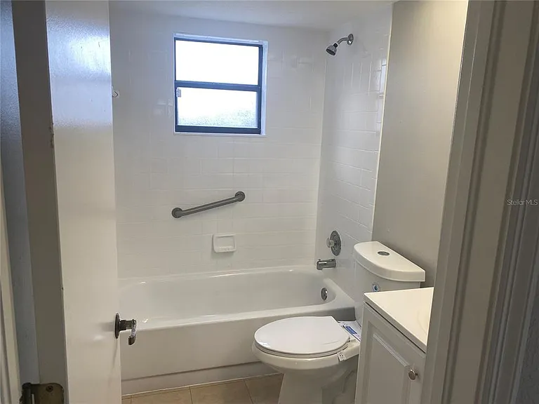 2459 Landover Blvd — Photo 8