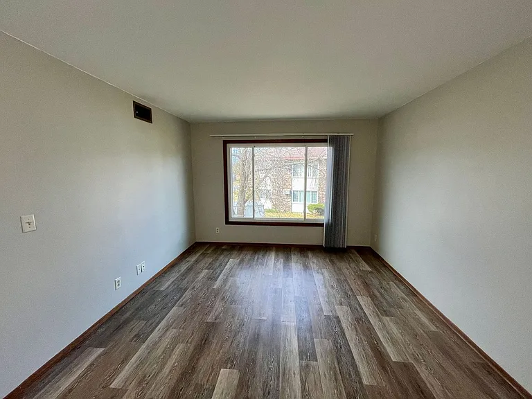 3520 Evergreen Dr — Photo 7