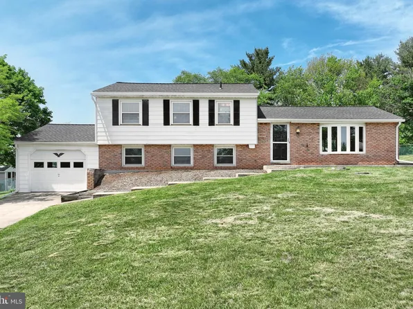 49 Glenna Dr, Delta, PA 17314