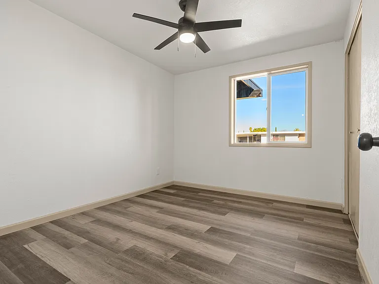 2214 Santa Rosa Dr — Photo 21