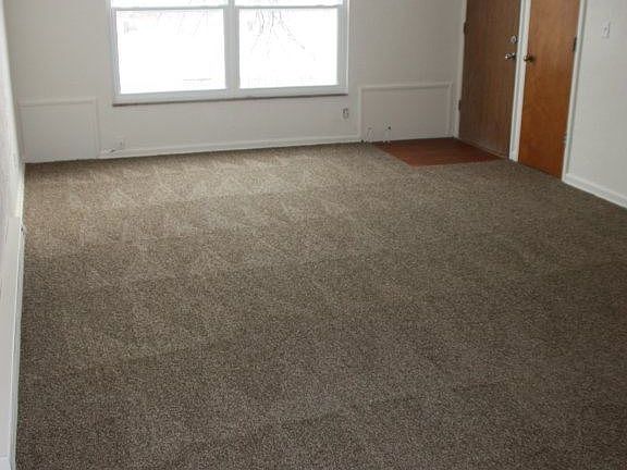 4th image of 1372 N Cove Blvd APT 5