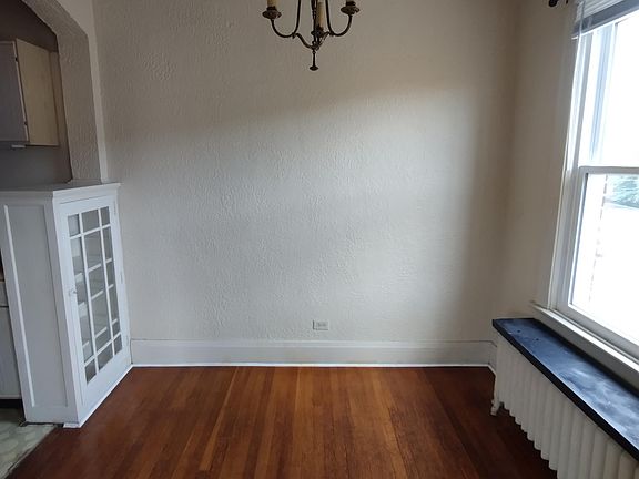 2nd image of 403 N 4th St APT 18