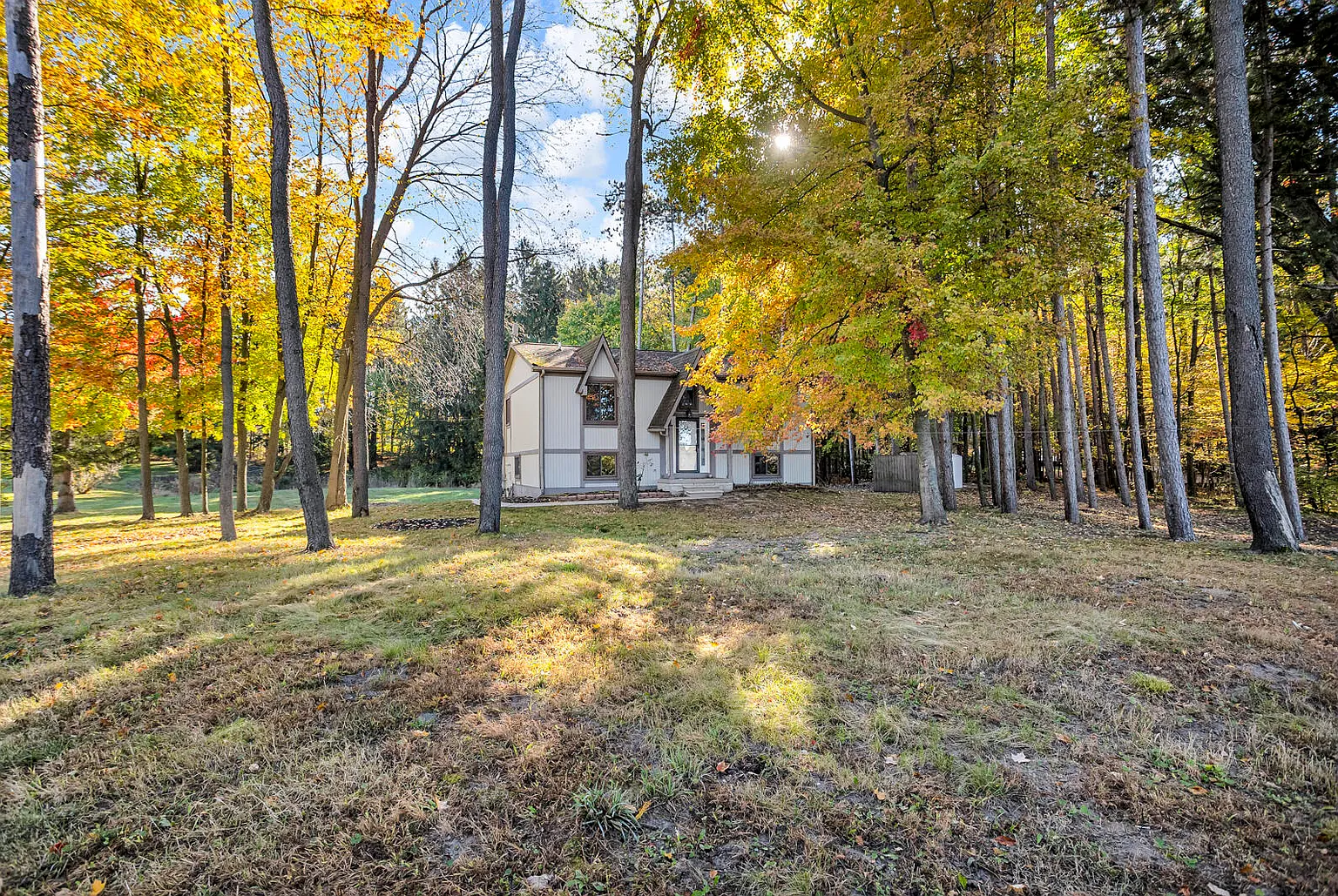 4042 Burns Rd photo 1