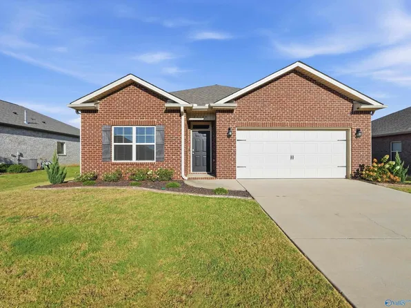 22584 Regent Dr, Athens, AL 35613