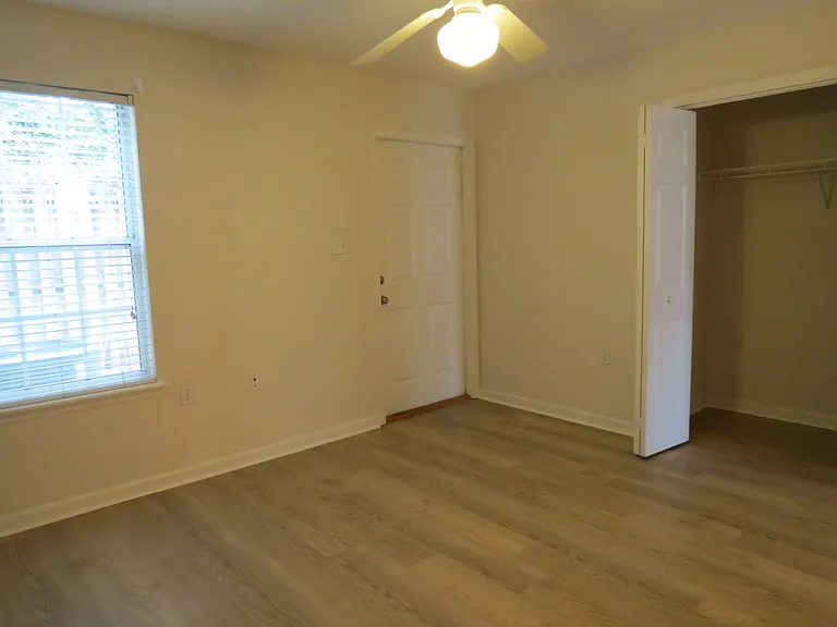 2738 W Tharpe St #903 — Photo 8