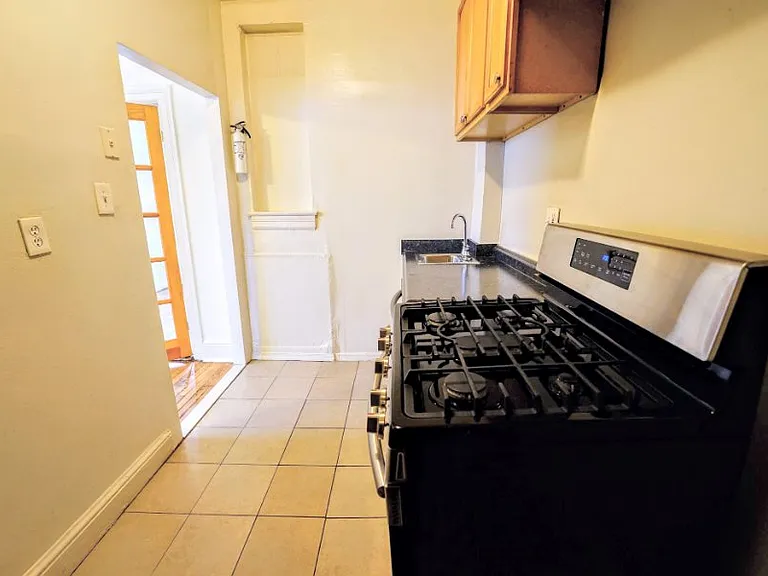 1907 Otis St NE — Photo 15