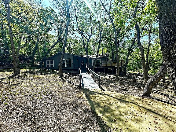 2nd image of 274 Lakecrest Dr