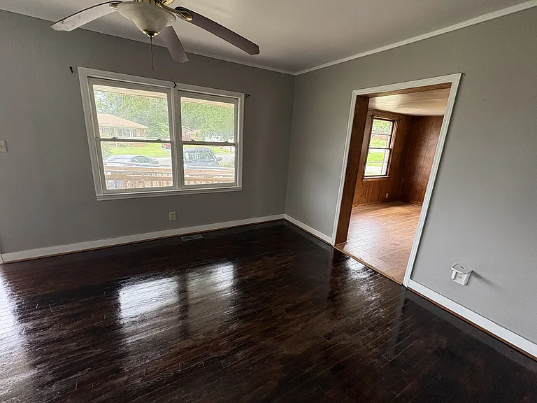 137 Belvedere Ct — Photo 13