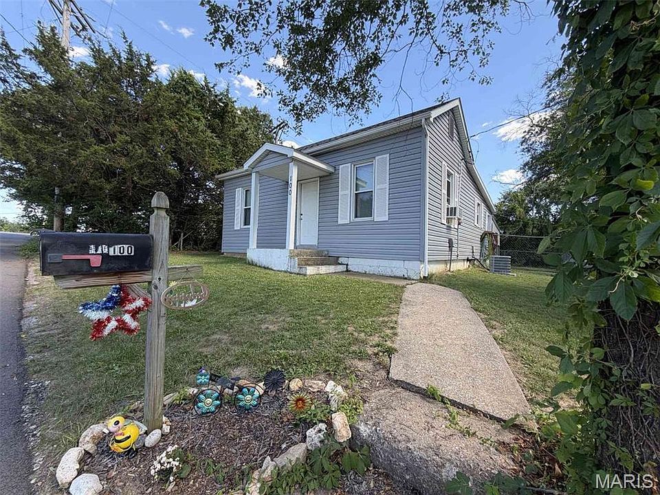 1st image of 100 Mulberry Ln