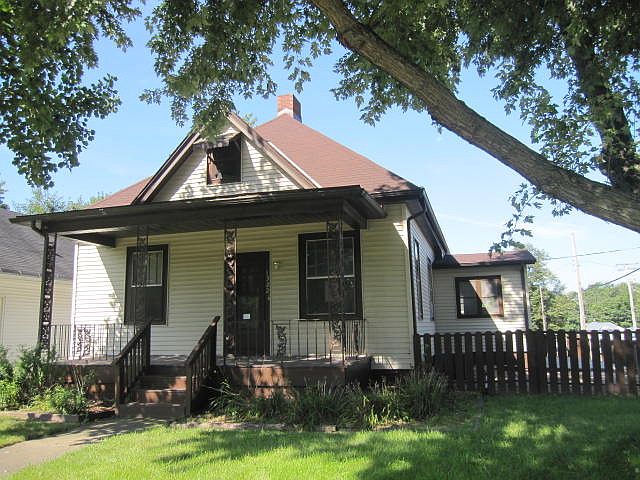 1st image of 1322 N Park St