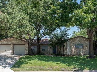 2902 Silverleaf Dr, Austin, TX 78757