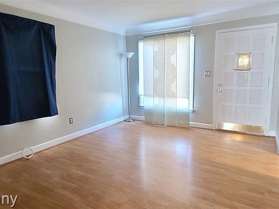 2nd image of 710 Bauman Ave